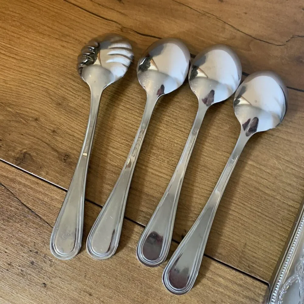 Towle Hotel Multi Motif Stainless 18/10 Beaded 16 Lot Spoons & Dinner Knives